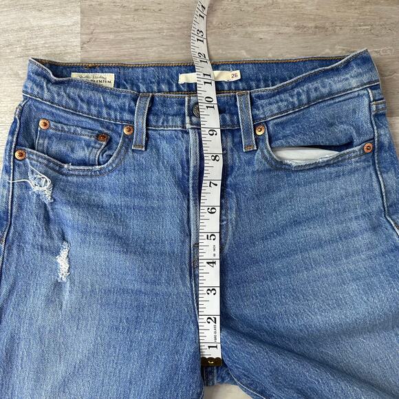 Levi’s Wedgie Raw Edge Hem Button Fly Jeans Size 26 medium dark wash - Picture 3 of 10